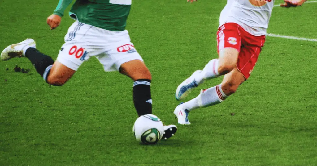 striker position in soccer